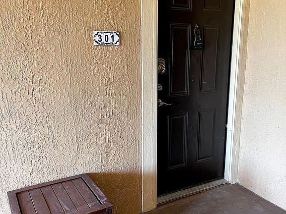 2nd image of 5500 Metrowest Blvd Unit 301