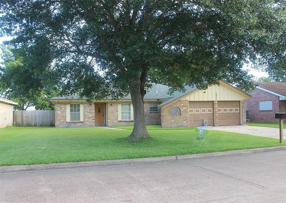 1st image of 2801 19th Ave N