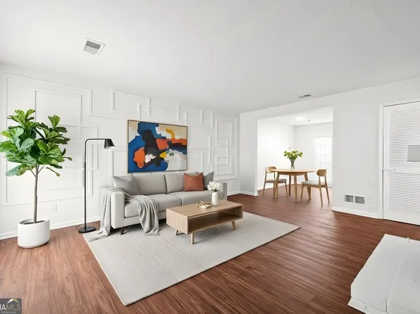 151 Old Ferry Way, Roswell, GA 30076