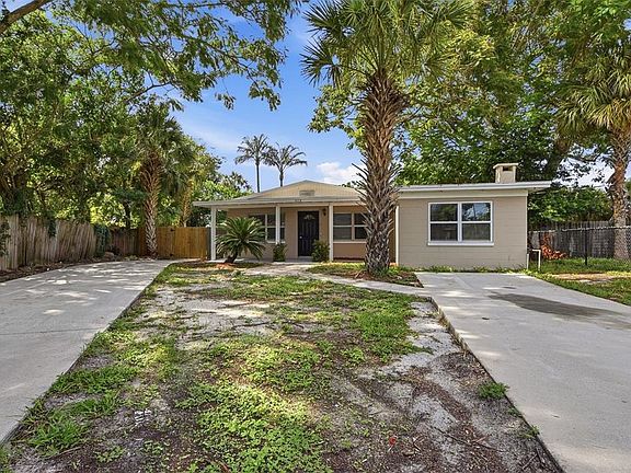 3rd image of 5119 DIVOT COURT