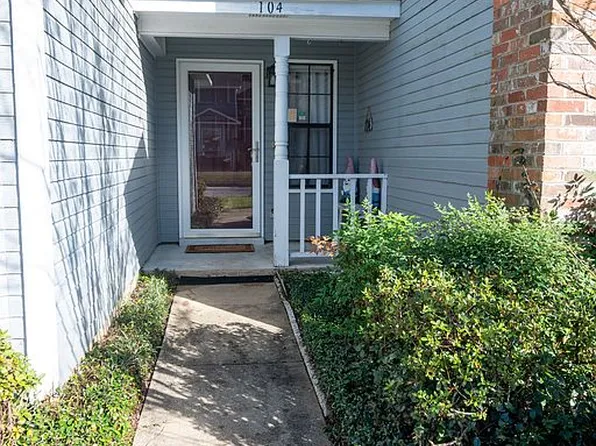 5900 Grelot Rd APT 104, Mobile, AL 36609