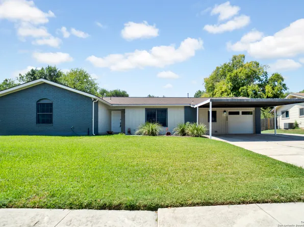 7427 Castle Trail Dr., San Antonio, TX 78218