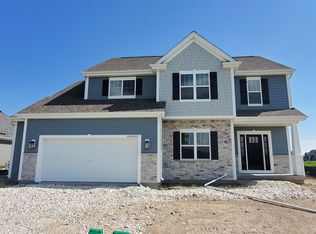 N50W19925 Tamarind Way, Menomonee Falls, WI 53051