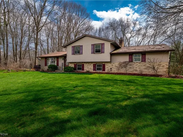 12432 Ledgeview St NW, Canal Fulton, OH 44614