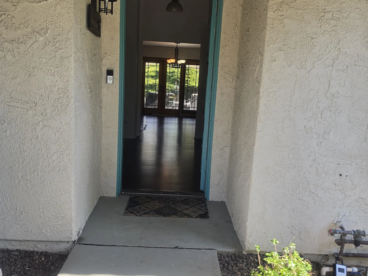 3 bed, 1655 sqft, $4,900 — Photo 3