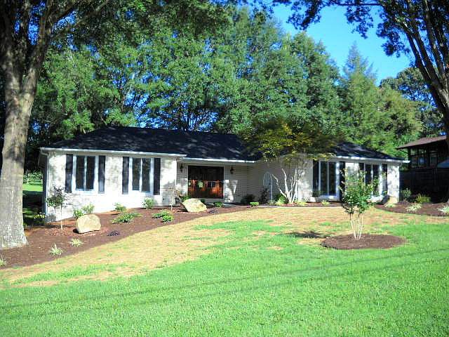 1st image of 314 Laurel Woods Dr