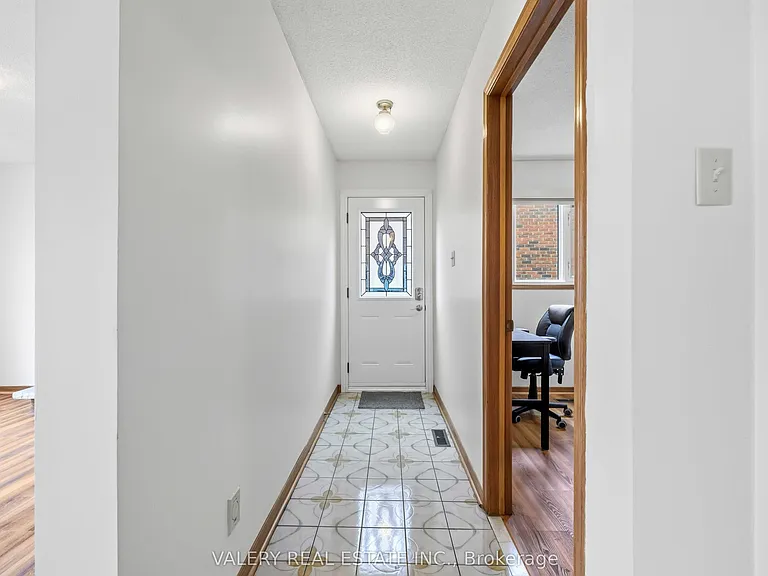 49 Sentinel Rd #B — Photo 9