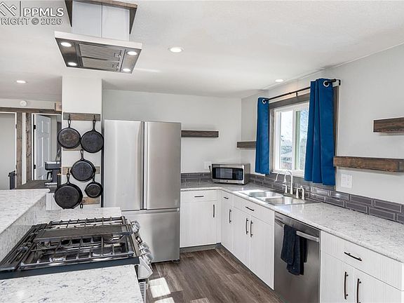 5th image of 528 Camino Del Rey