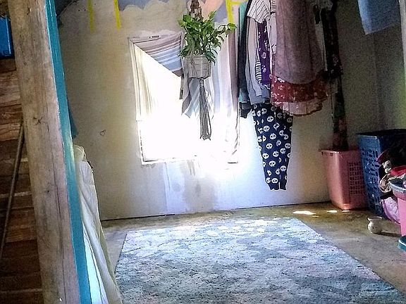 Upstairs br Walk in closet