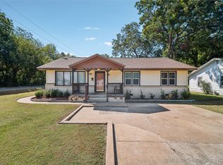 520 E 19th St, Okmulgee, OK 74447