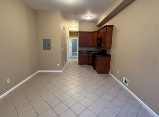 109 Court St, Elizabeth, NJ 07206