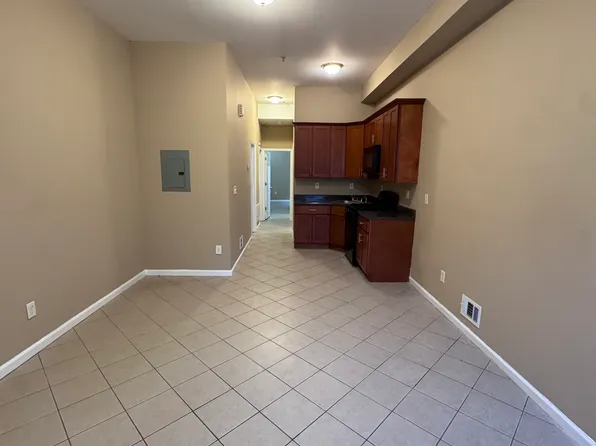 109 Court St, Elizabeth, NJ 07206