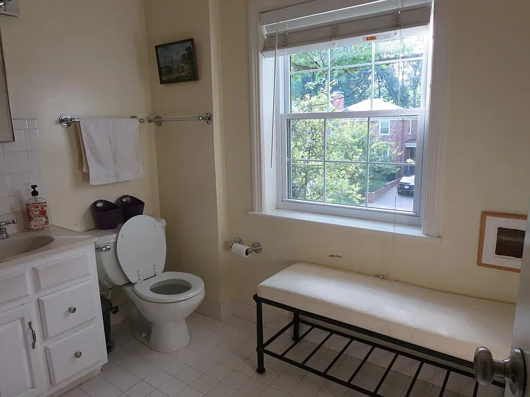 Spacious upstairs bath