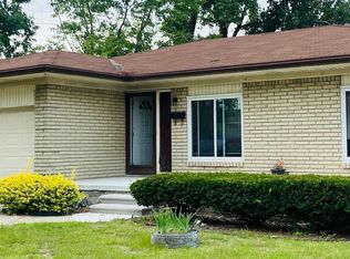 17745 Juliana Ave, Eastpointe, MI 48021