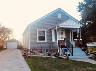 806 S 4th St, Norfolk, NE 68701