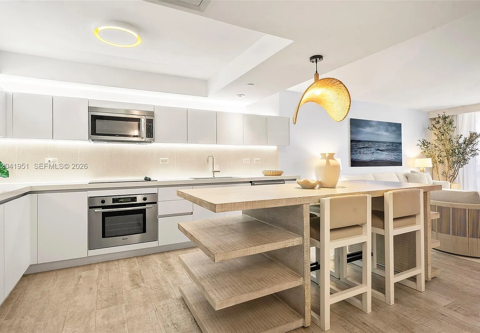 2399 Collins Avenue — Photo 3
