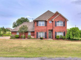 15 NW Pleasant View Rdg, Lawton, OK 73505