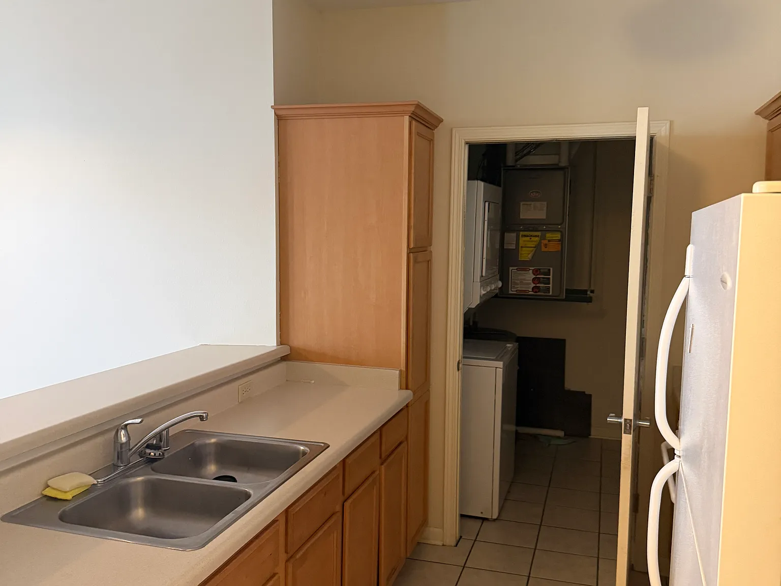 2 bed, 1269 sqft, $1,995 — Photo 3