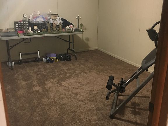 Non compliant bedroom 4