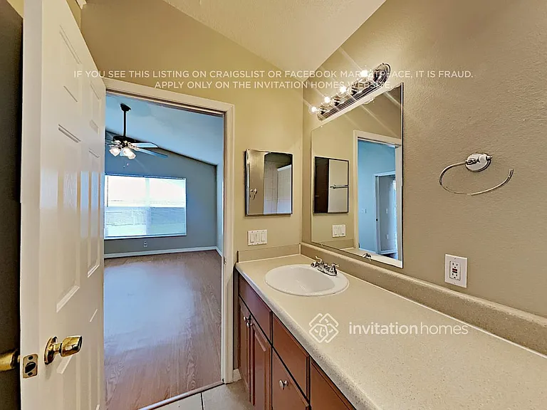 10210 Merrimac Manor Dr — Photo 12