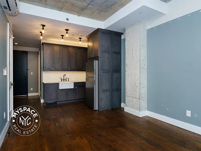 187 Kent Ave #822 — Photo 3