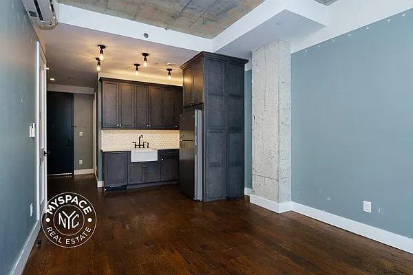 Rented by MySpaceNYC | media 2