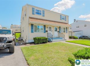1336 Greenview Dr, Bethlehem, PA 18018