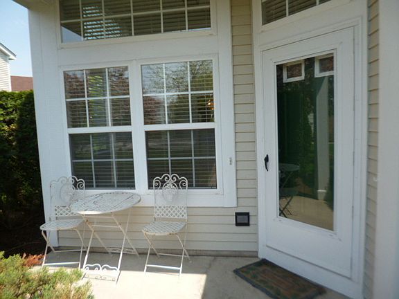 2nd image of 32401 Millard Cir #401