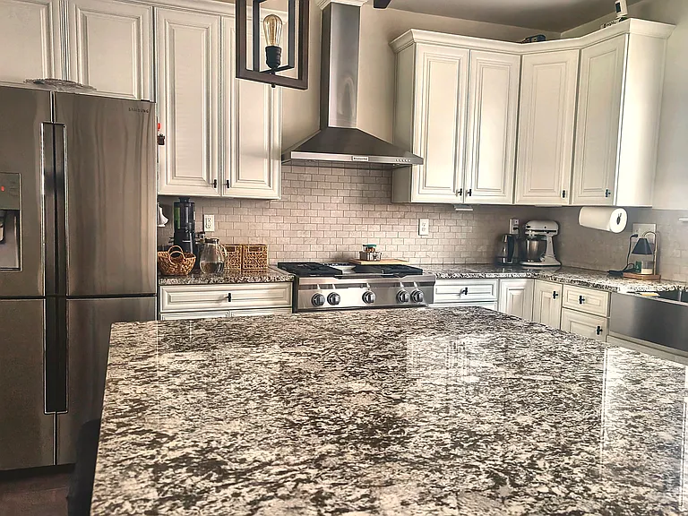 44 Litchfield Ln — Photo 34