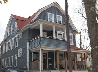 19 Banbury St, Springfield, MA 01104