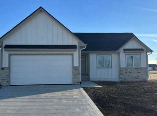 1620 Tiernan Trl, Stuart, IA 50250