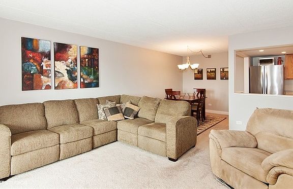 3rd image of 1 Bloomingdale Pl APT 614