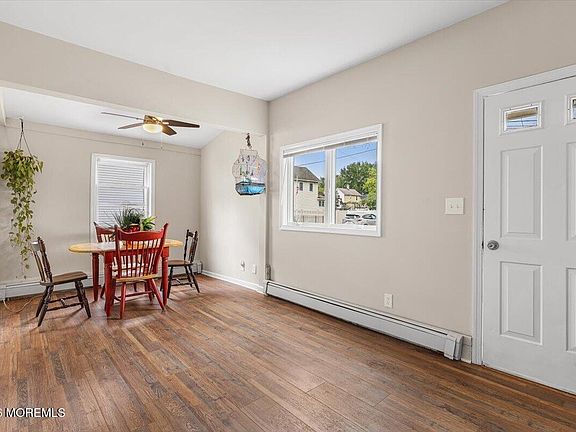 3rd image of 19 Manchester Avenue