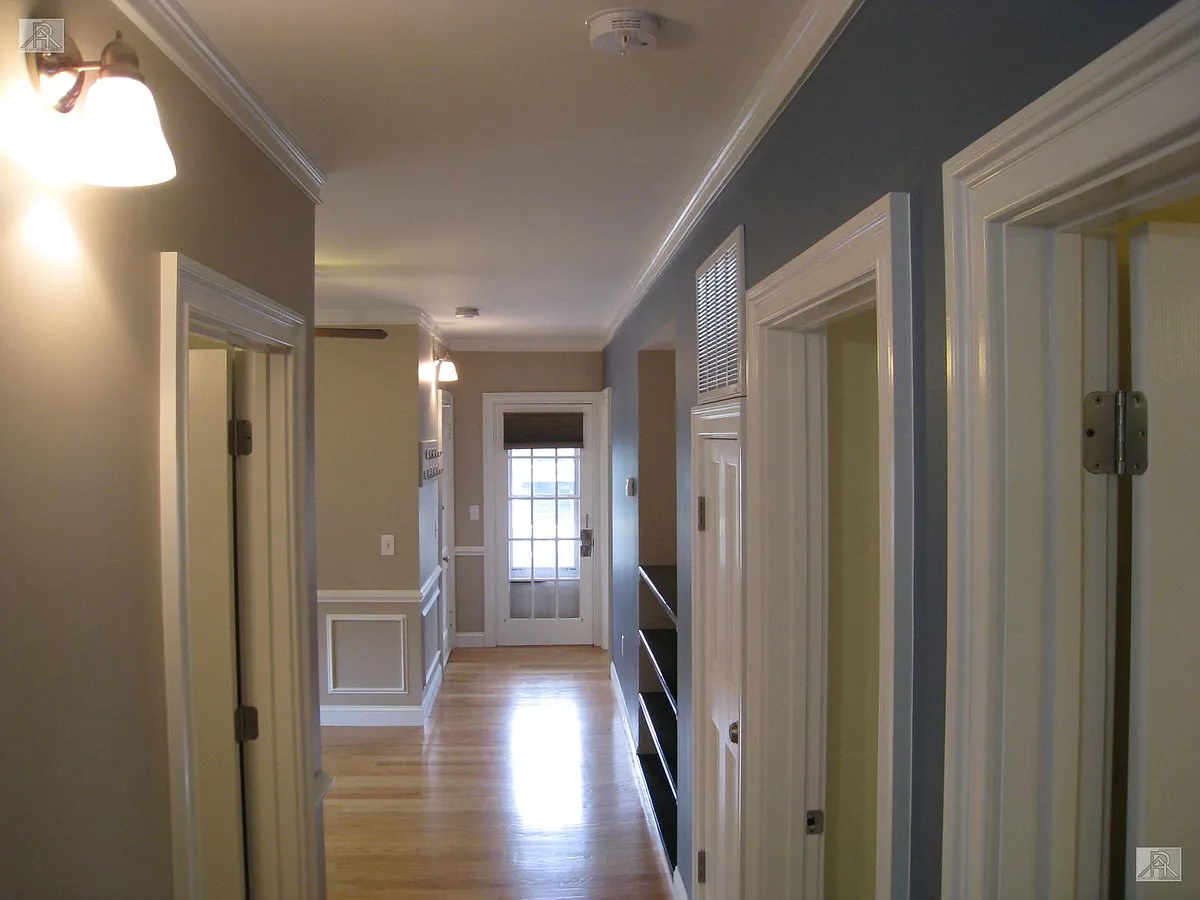 Building Photo - 38-40 Turner St #2