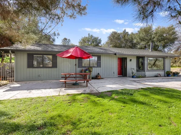 31772 Comanche Rd, Coarsegold, CA 93614