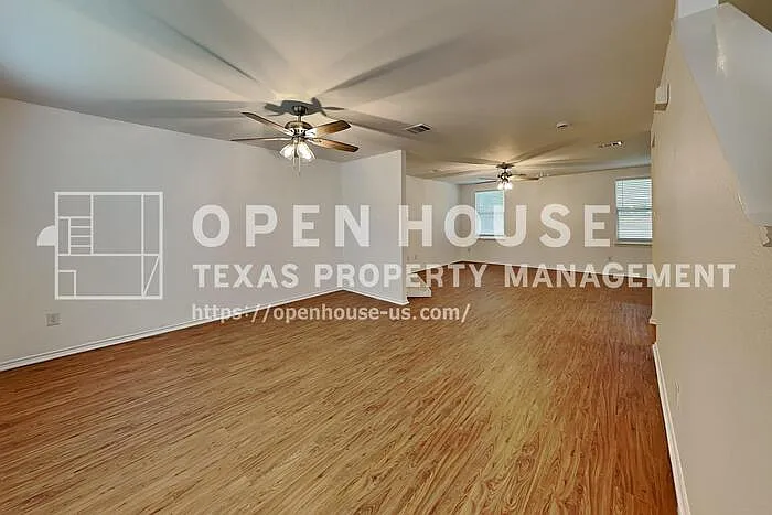 3 bed, 2.5 bath, 2178 sqft, $2,350 — Photo 4