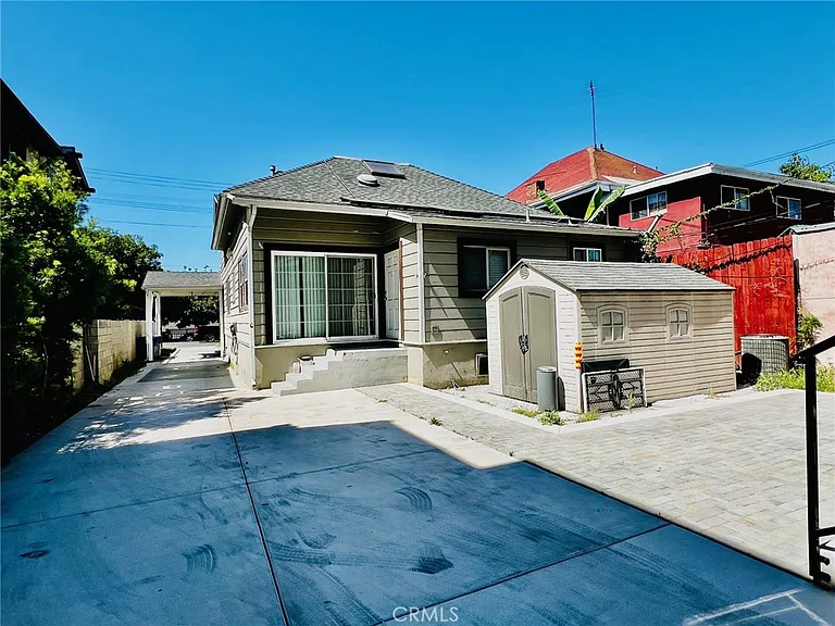 913 W 21st — Photo 34