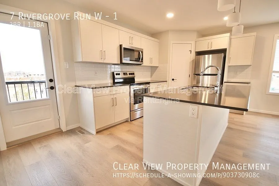 3 bed, 1.5 bath, 1200 sqft, $1,999 — Photo 4
