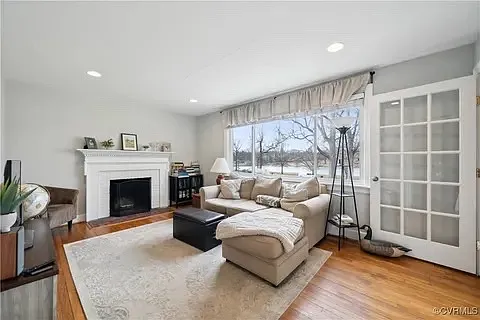 905 Lake Rd #1 photo 1