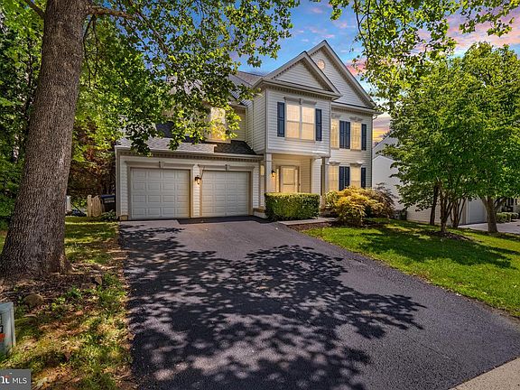 2nd image of 17204 Rosecliff Ct