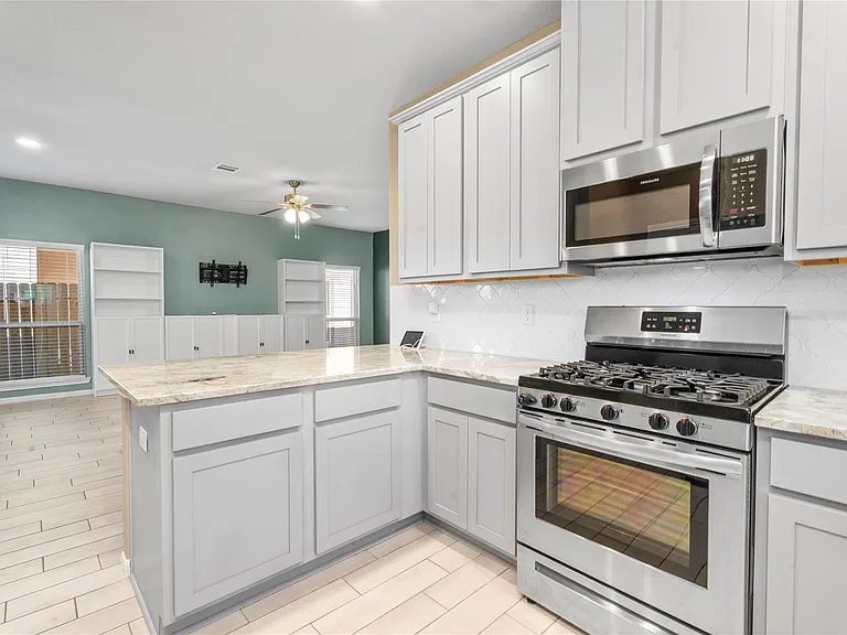 24717 Teton Hollow Trl — Photo 9