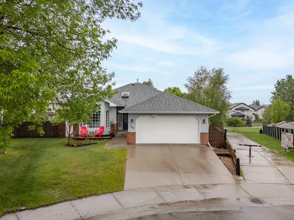 79 Charlton Cres, Strathcona County, AB T8H 1S2