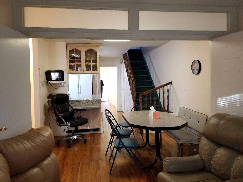 2nd image of 1762 54th St