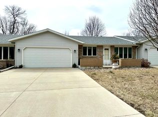 1027 Liberty Dr, Round Lake, MN 56187