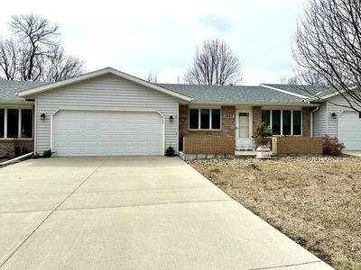 1027 Liberty Dr, Round Lake, MN, 56187