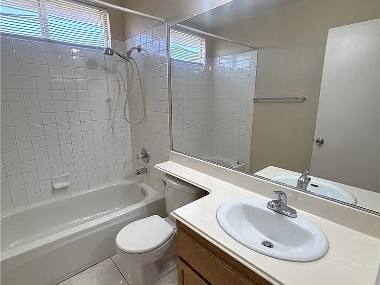 1324 Nugget Creek Dr — Photo 18