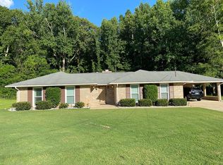 473 Camelot Ct, Lagrange, GA 30241