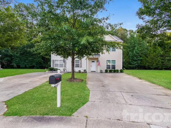 8302 Aspen Mountain Ct, Raleigh, NC 27616