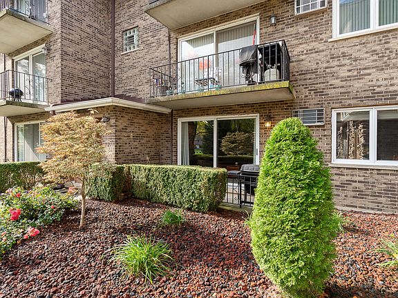 2nd image of 9032 W 140th St APT 1C