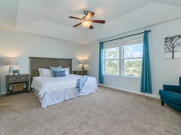 3rd image of 2390 Sunset Bluff Dr